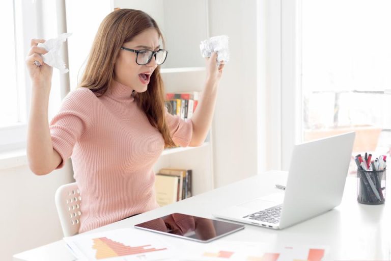 De ce îți afectează sănătatea fizică și mentală dacă îți urăști slujba – și ce poți face